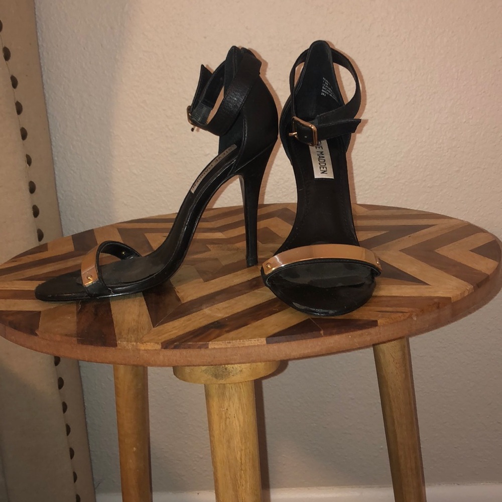 Steve Madden black leather heels